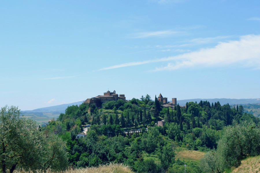 Ever dreamed of a romantic wedding in a postcard-perfect Tuscan location?