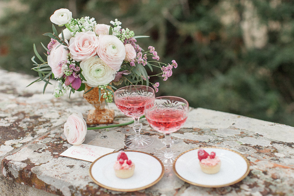 Soft Tuscan Spring colors are the main inspiration for this pre-wedding theme