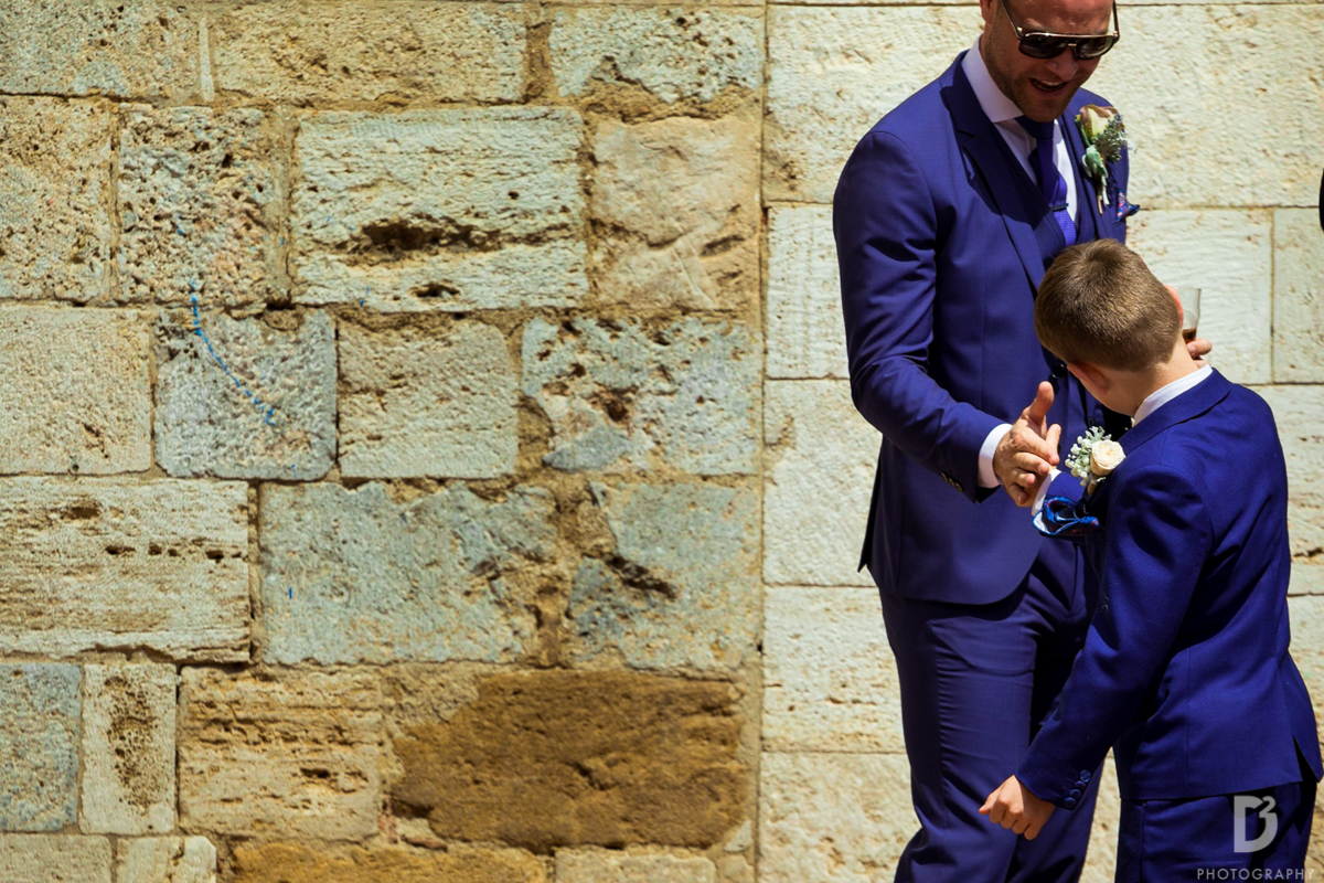 Outdoor civil wedding ceremony in San Gimignano