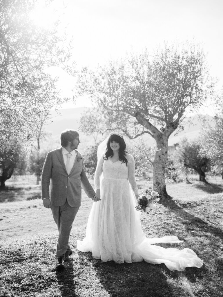 Spring wedding celebration in Borgo Bastia Creti - Italia Weddings by Natalia 
